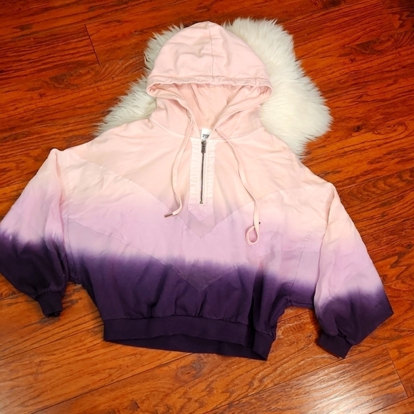 PINK Victoria's Secret Tops - PINK Victorias Secret Cropped Hombre 1/4 Zip Hooded Sweatshirt